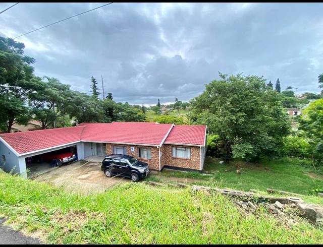 4 BEDROOM HOUSE FOR SALE IN DOON HEIGHTS